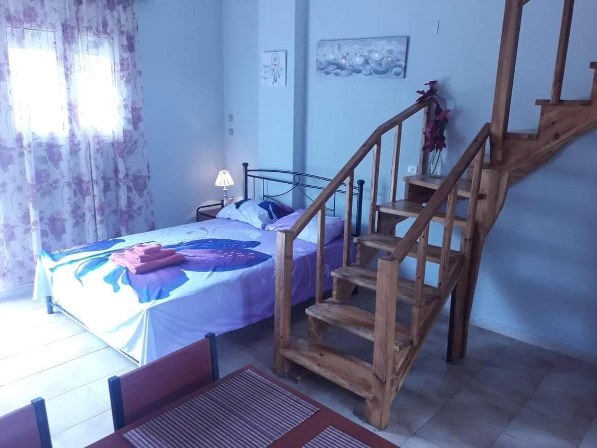 Jenny Studios Pylos Buitenkant foto